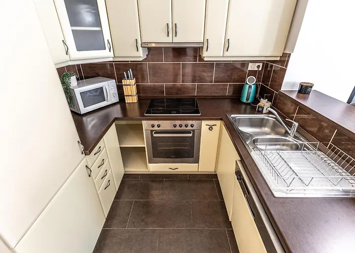 شقة Gozsdu White Raven 504 With Free Underground Parking *