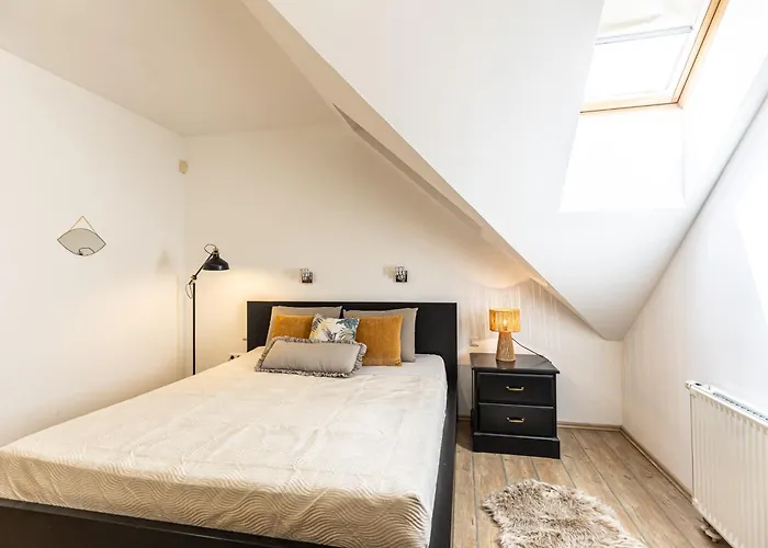 Gozsdu White Raven 504 With Free Underground Parking بودابست