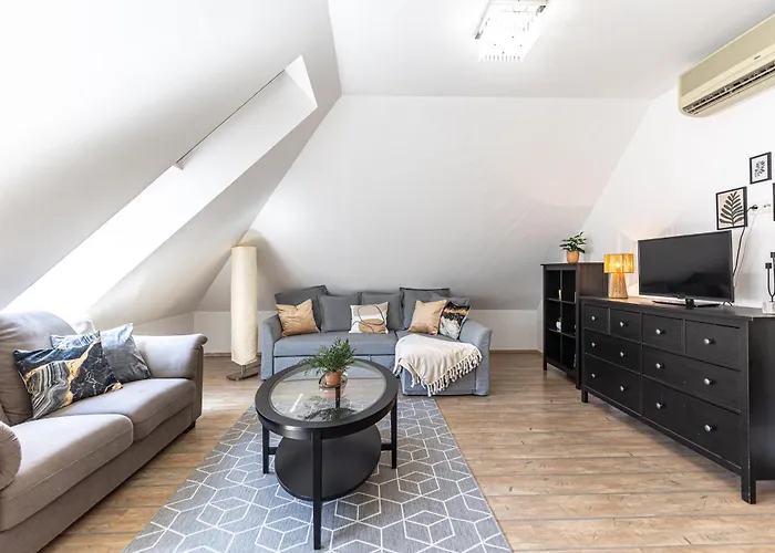 Gozsdu White Raven 504 With Free Underground Parking بودابست