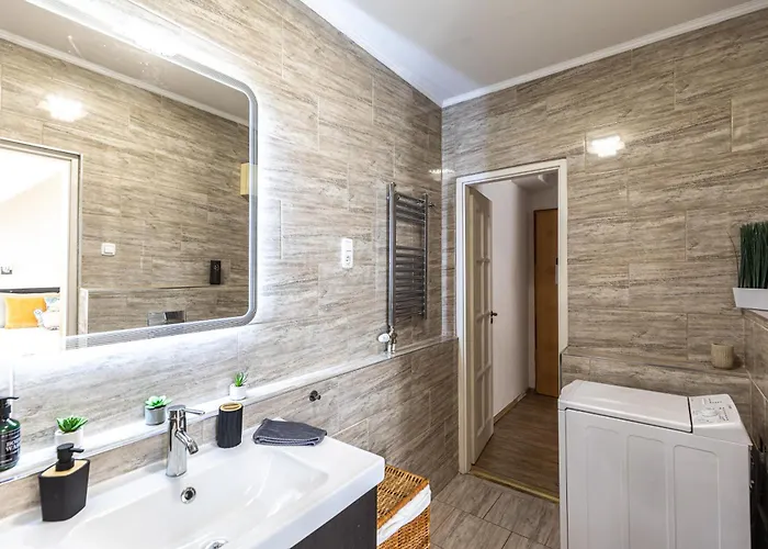 شقة Gozsdu White Raven 504 With Free Underground Parking بودابست