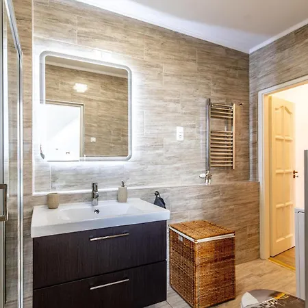 Gozsdu White Raven 504 With Free Underground Parking * 布达佩斯
