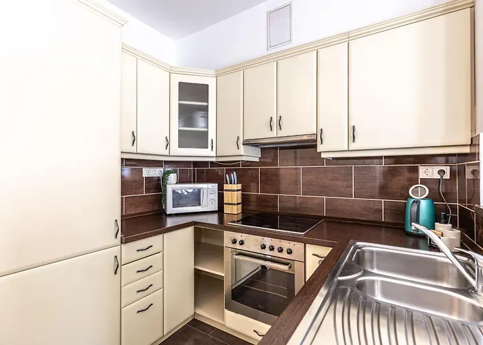 Gozsdu White Raven 504 With Free Underground Parking Appartamento *